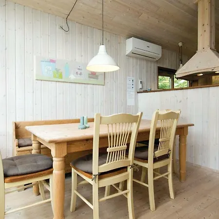 Three-bedroom In Casa de Férias Hjørring