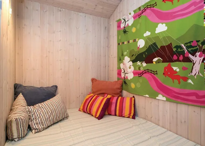 Three-bedroom In بيت للعطل Hjørring