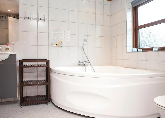 Three-bedroom In بيت للعطل Hjørring